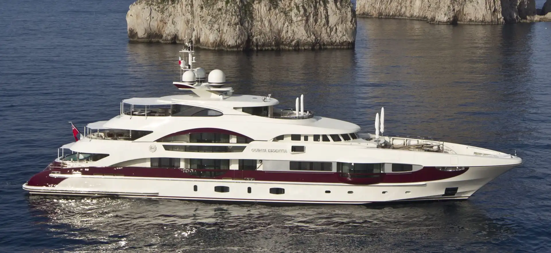 Quite Essential Heesen 55m Side Profile